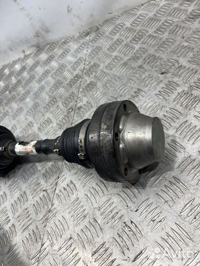 Полуось (привод в сборе) Audi Q7