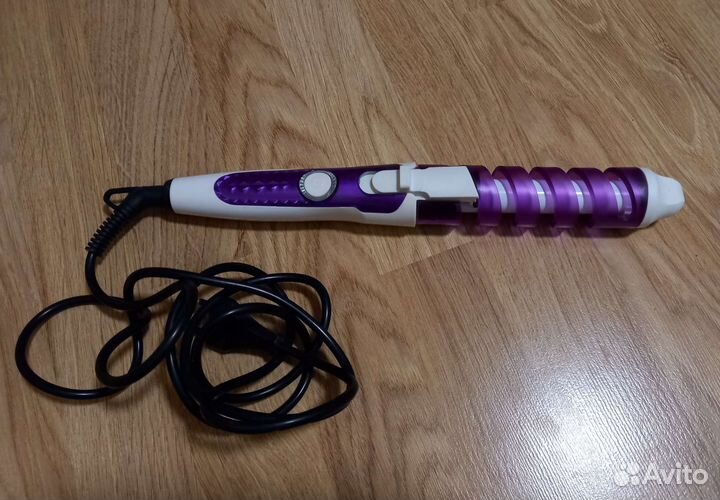Щипцы для завивки волос новые