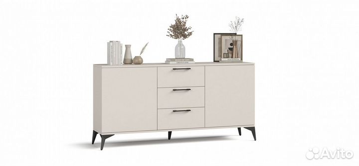 Комод на ножках