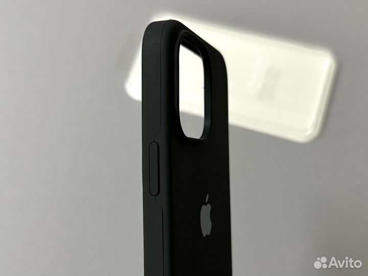 Чехол на iPhone 13 Pro + Стекло