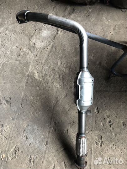 Приёмная Труба на ниву 21214 с Катализатором