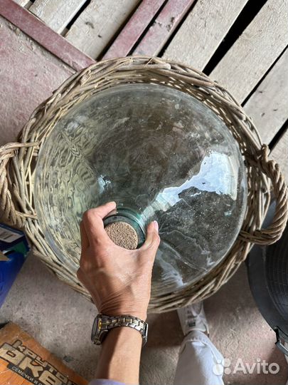 Стеклянные бутыли