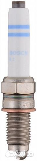 Свеча зажигания Y5KPP332S 0 241 145 523 Bosch