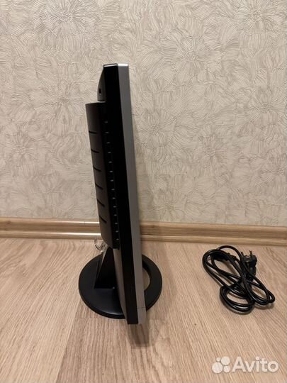 Монитор NEC 1703