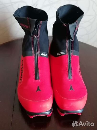 Лыжные ботинки atomic