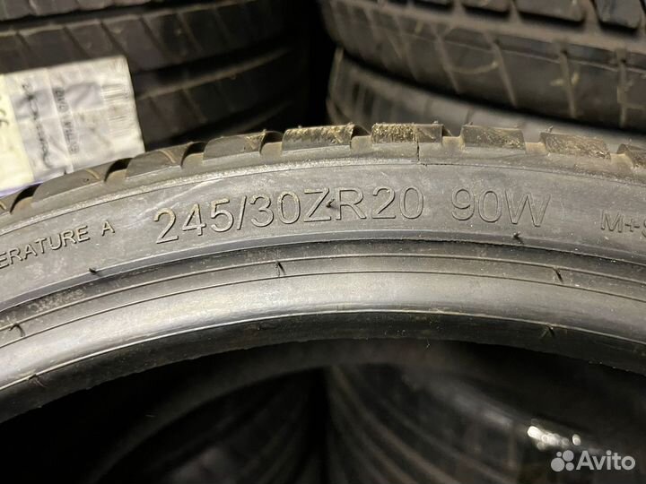 Westlake SV308 245/30 R20 90W