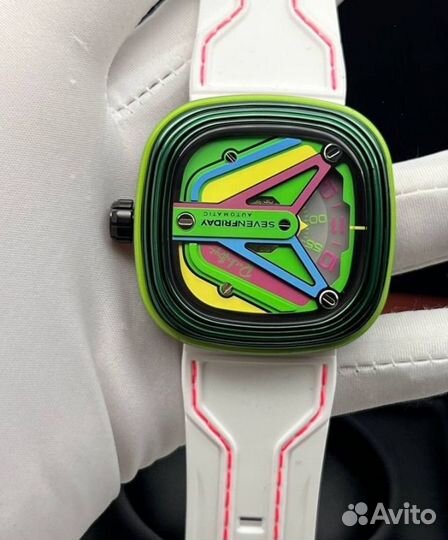 Часы мужские Sevenfriday