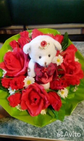 Букет с игрушкой и конфетами