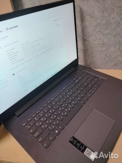 Ноутбук lenovo