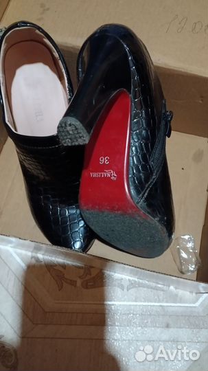 Шлепанцы женские 36 размер