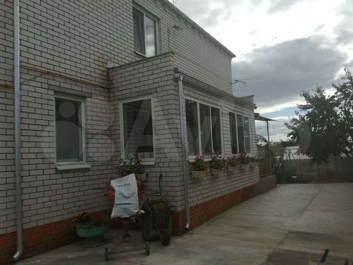 Коттедж 146 м² на участке 10 сот.