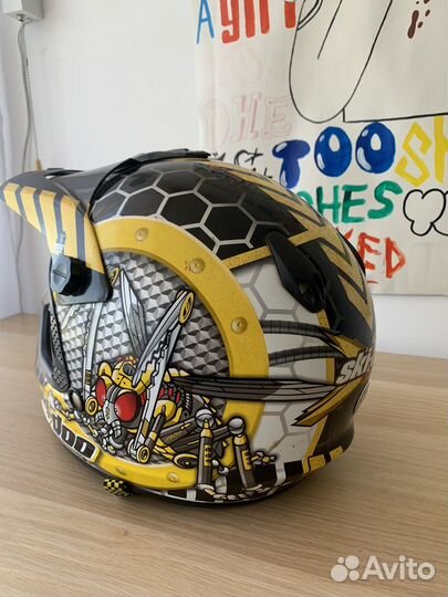 Мотоциклетный шлем