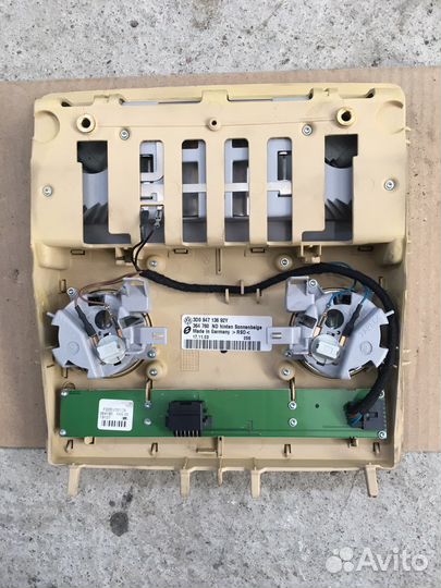 Плафон задний Volkswagen Phaeton (2016)