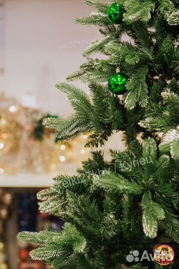 Елка искусственная ягодная со снегом заснеженная