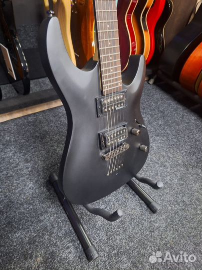 Электрогитара Новая