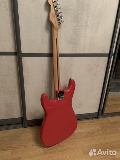 Электрогитара fender stratocaster squier sss