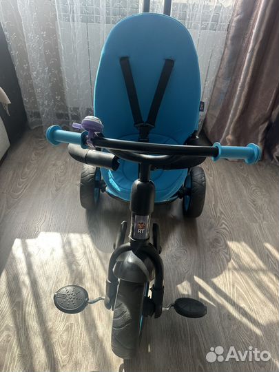 Велосипед трехколесный с ручкой