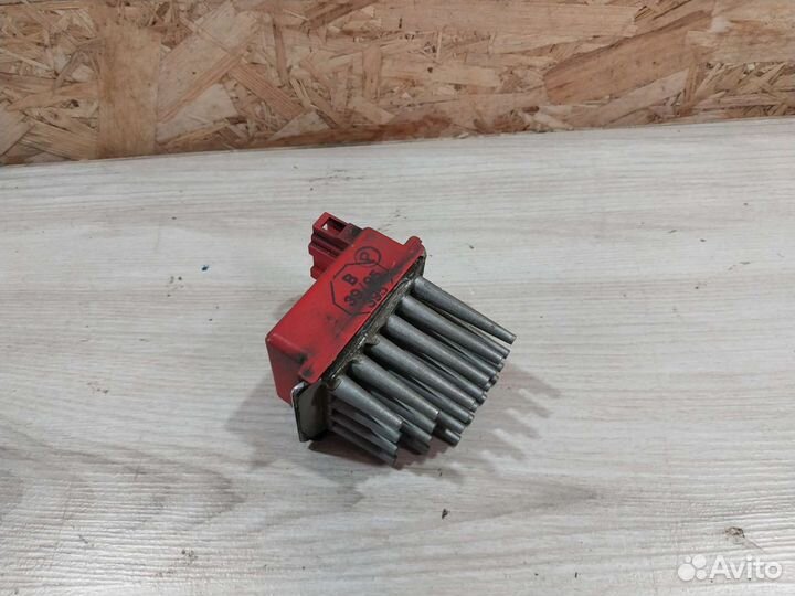 Резистор отопителя Audi A4 B5