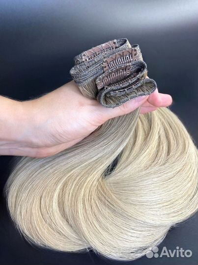 Натуральные волосы на заколках