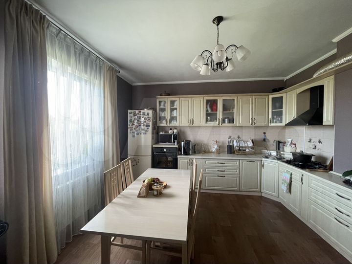 Коттедж 160 м² на участке 4,5 сот.