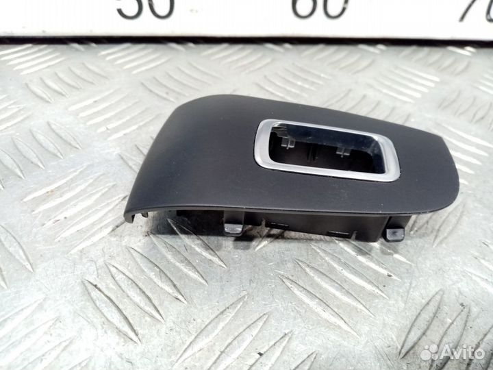 Б/У Накладка кнопки стеклоподъемника W222#001