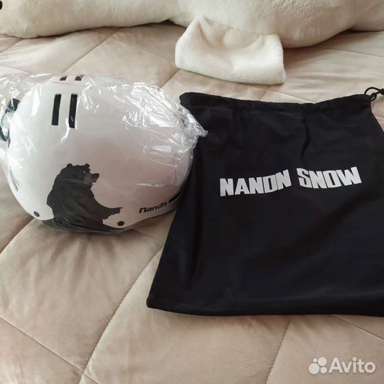 Шлем горнолыжный