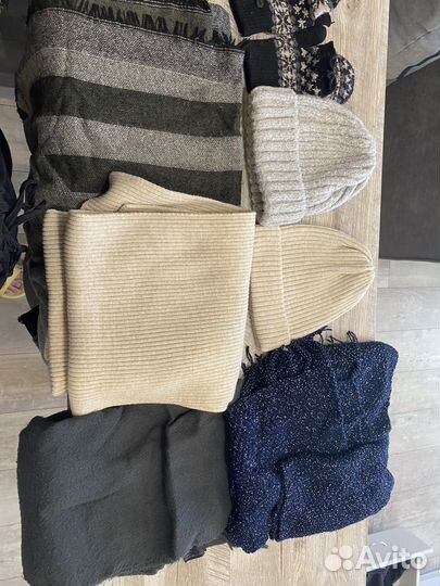 Шапки, шарфы, варежки женские