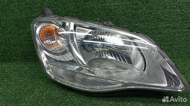 Фара Ssangyong Actyon Правая