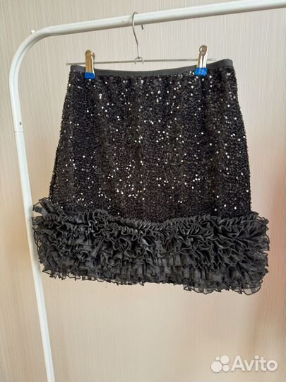 Юбка с пайетками черная l