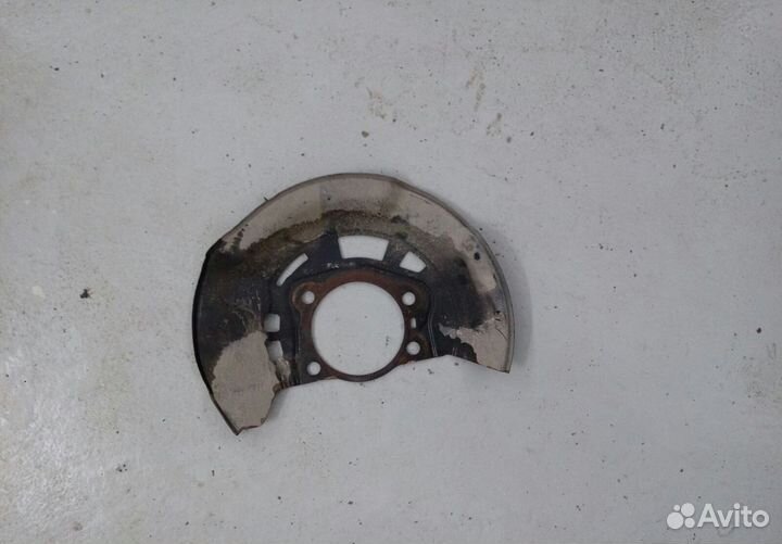 Кожух тормозного диска RAV4