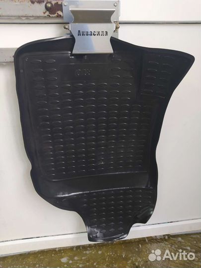 Автомобильные коврики бу