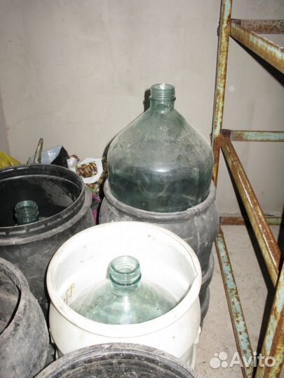 Бутыли 20 литров под вино