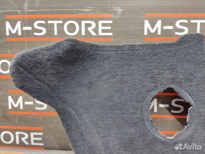 Обшивка стойки передняя правая Mercedes-Benz