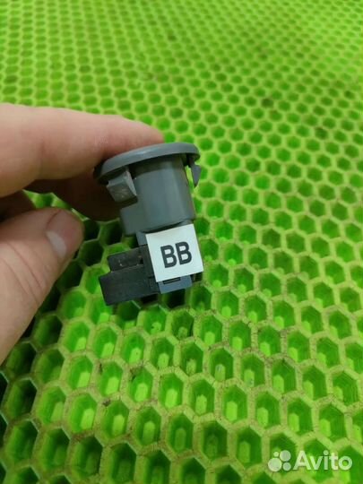 Кнопка багажника Chevrolet lacetti