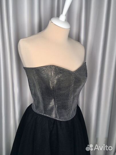 Корсаж до талии на шнуровке