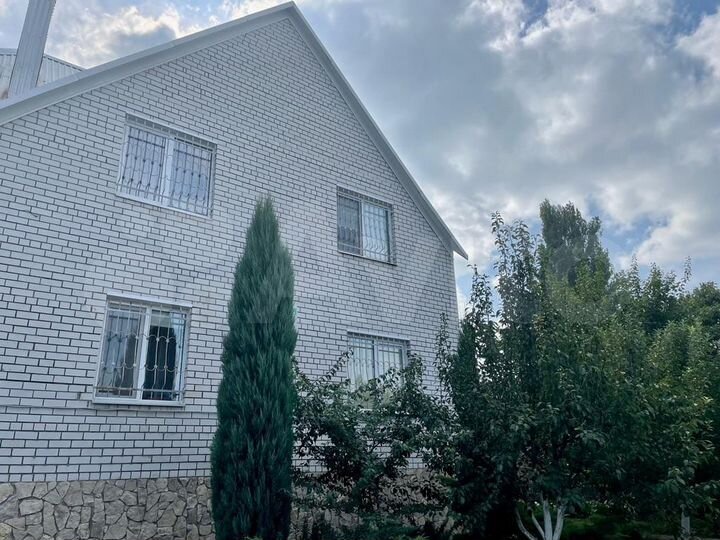 Дом 228 м² на участке 5,3 сот.