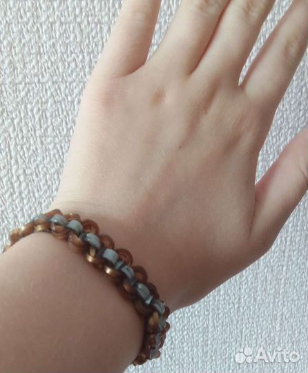 Комплект браслетов из резинок