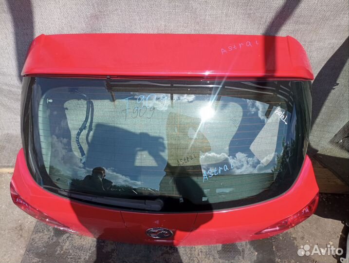 Крышка багажника Opel Astra J хэтчбек