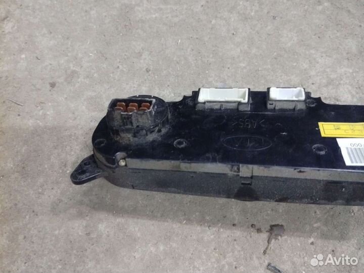 Блок управления климатом Kia Cerato 1