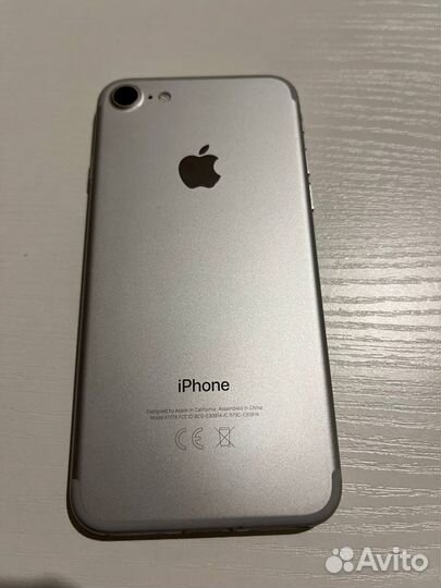 iPhone 7, 32 ГБ