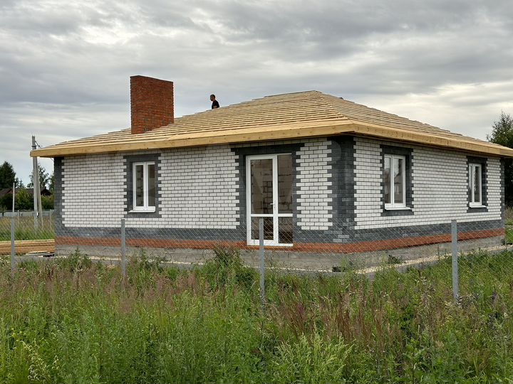 Дом 108 м² на участке 8 сот.