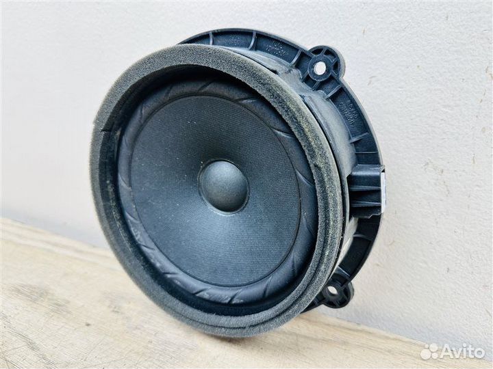 Динамик передний правый Genesis G80 2016-2020