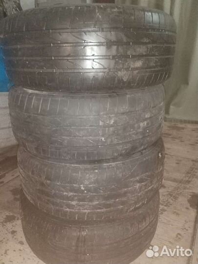 Bridgestone Dueler H/P 235/55 R17