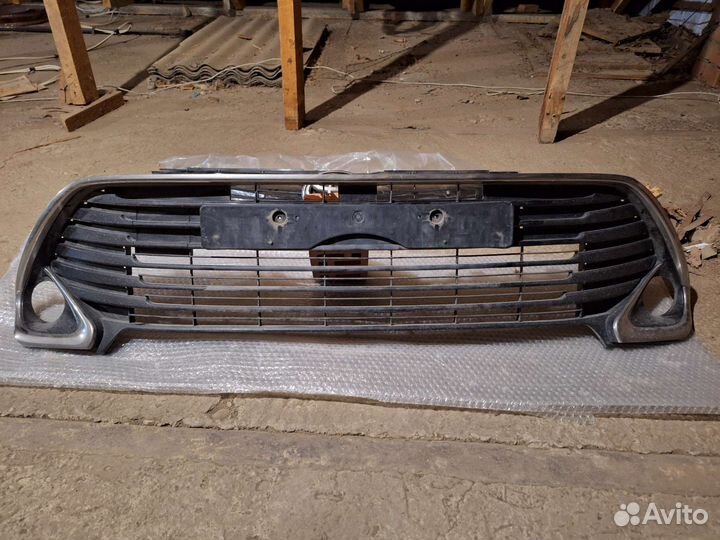 Решетки на camry 55