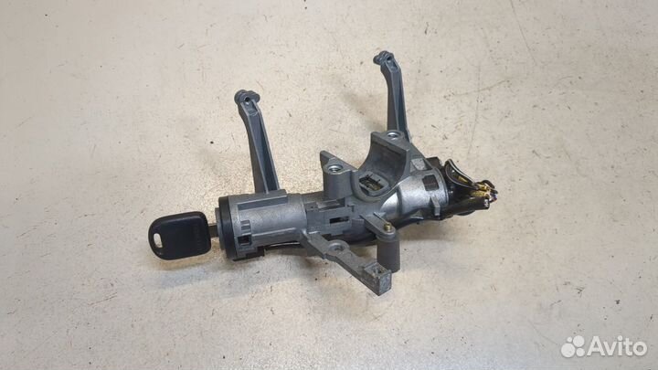 Замок зажигания Suzuki Grand Vitara, 1998