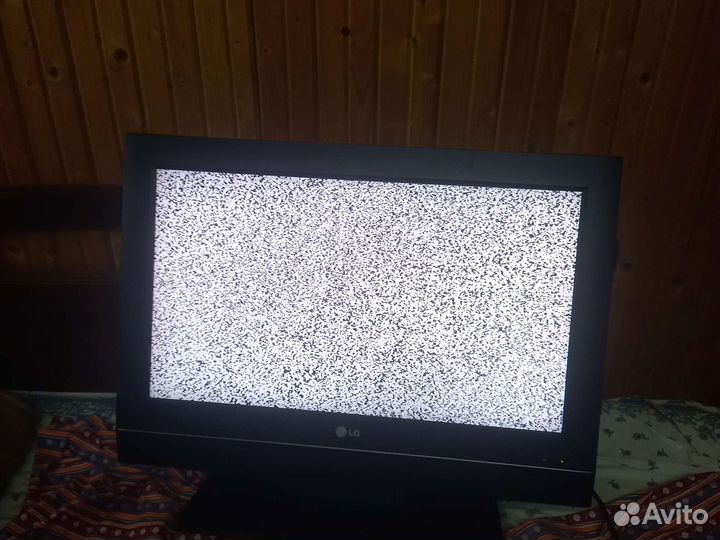 Телевизор LG 26LC51
