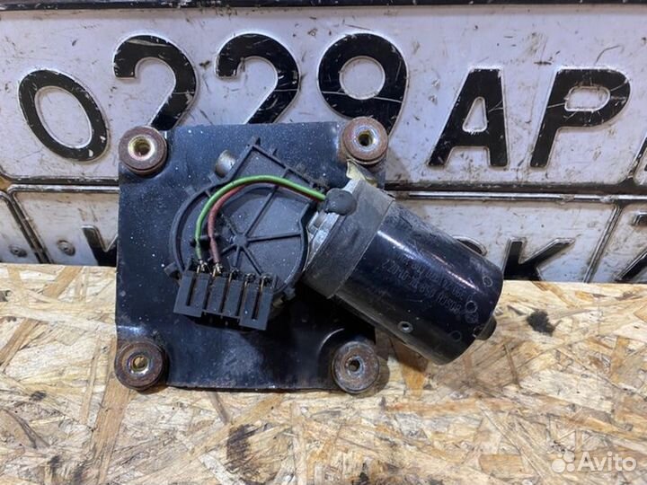 Моторчик дворников Volvo S40 седан 2.0 2004