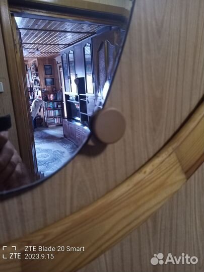 Зеркало настенное в оправе