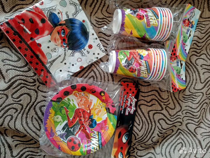 Набор посуды на детский праздник