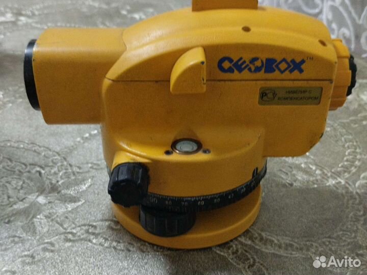 Нивелир с компенсатором